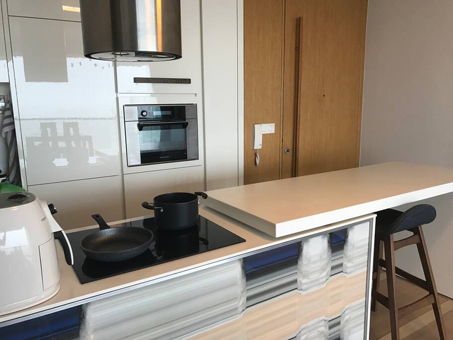 Full Kitchen