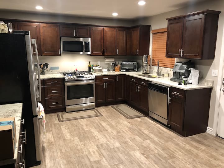 Gorgeous 2 Bedroom And 2 Bath Home, Peace& Quiet - Tucson