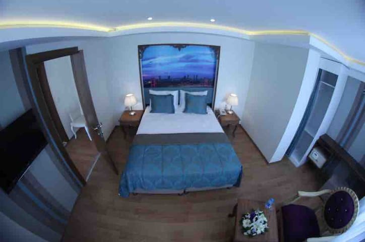 İstanbul Birden fazla bölümden oluşan bina