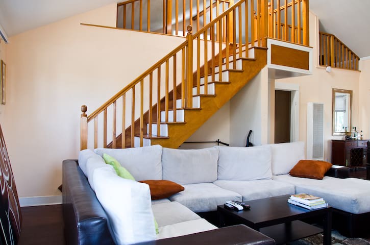 Private room in West Hollywood.