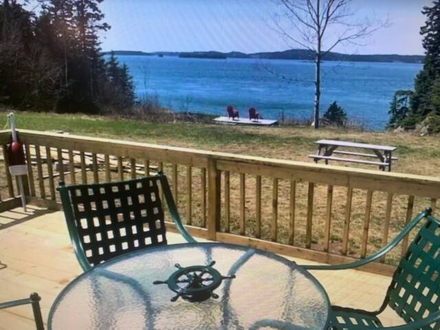 PRIVATE OCEANFRONT Starfish Cottage AMAZING VIEWS gallery image 4