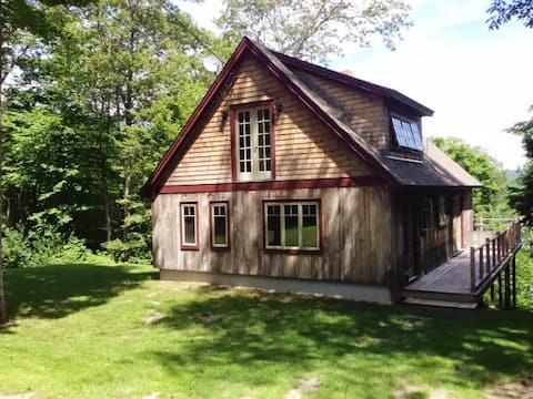 Beautiful, Private, Lakefront Home