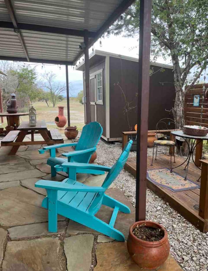 Cozy Cabin off of Hell's Gate Dr, Possum Kingdom Cabins for Rent in Strawn, Texas, United