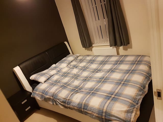Double Room in Meir, Stoke-On-Trent