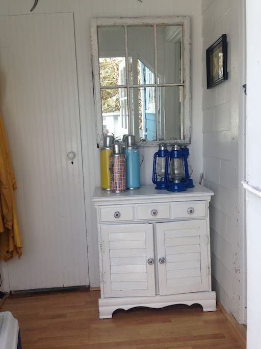 entrance to house-room is to the left. bath is straight ahead!