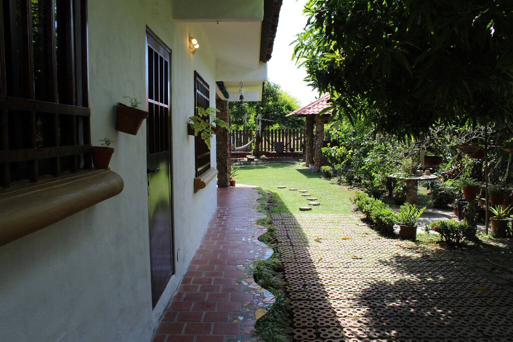 Pasillo hacia patio