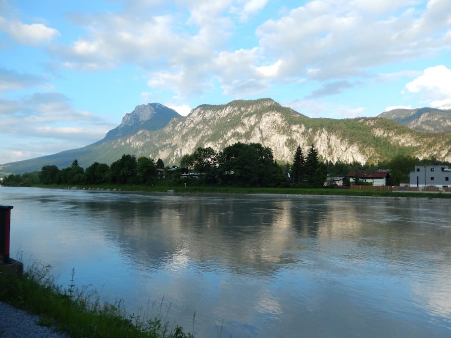 Innriver und innpromenade with bike-way till Innsbruck!