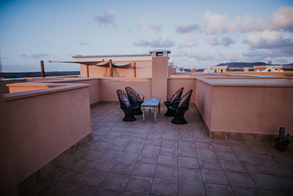 Private rooftop terrace with ocean & vulcano view.