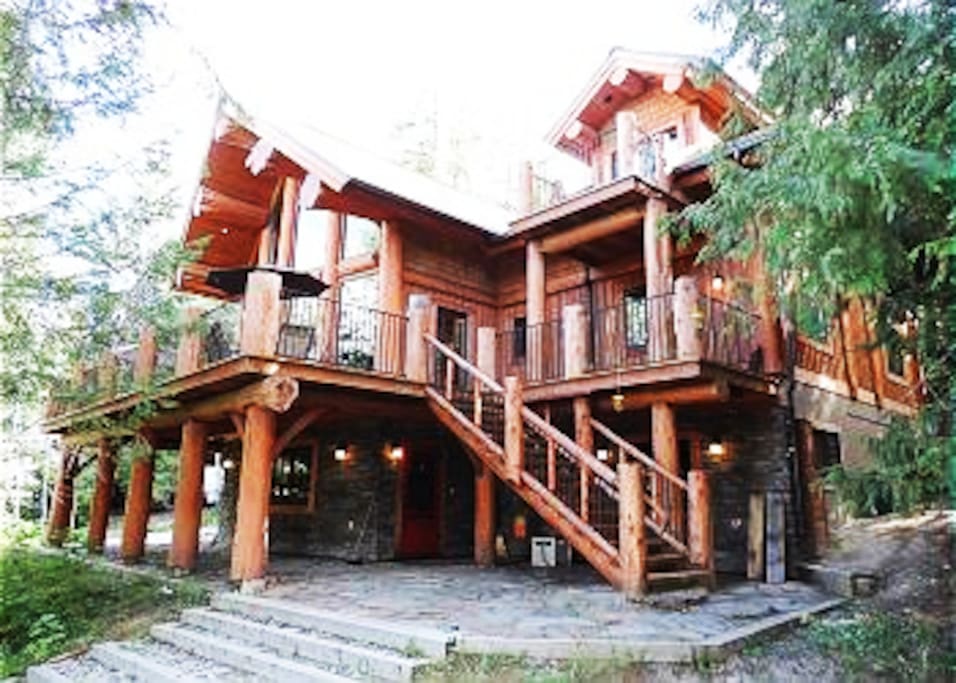 Hillside Hideaway At Christina Lake Cabins For Rent In Grand Forks British Columbia Canada