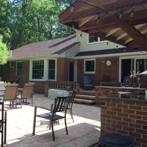 Cape Cod Sleeps 16 Warrenton VA Historic Fauquier