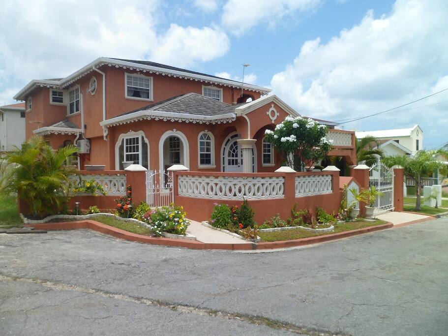 Comfortable... Just Right For You Departamentos en renta en Husbands