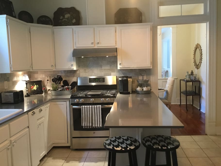 Fully equipped kitchen with all new appliances