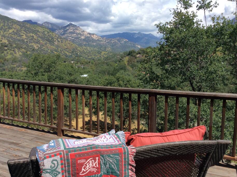 Upper deck facing Sequoia National Park