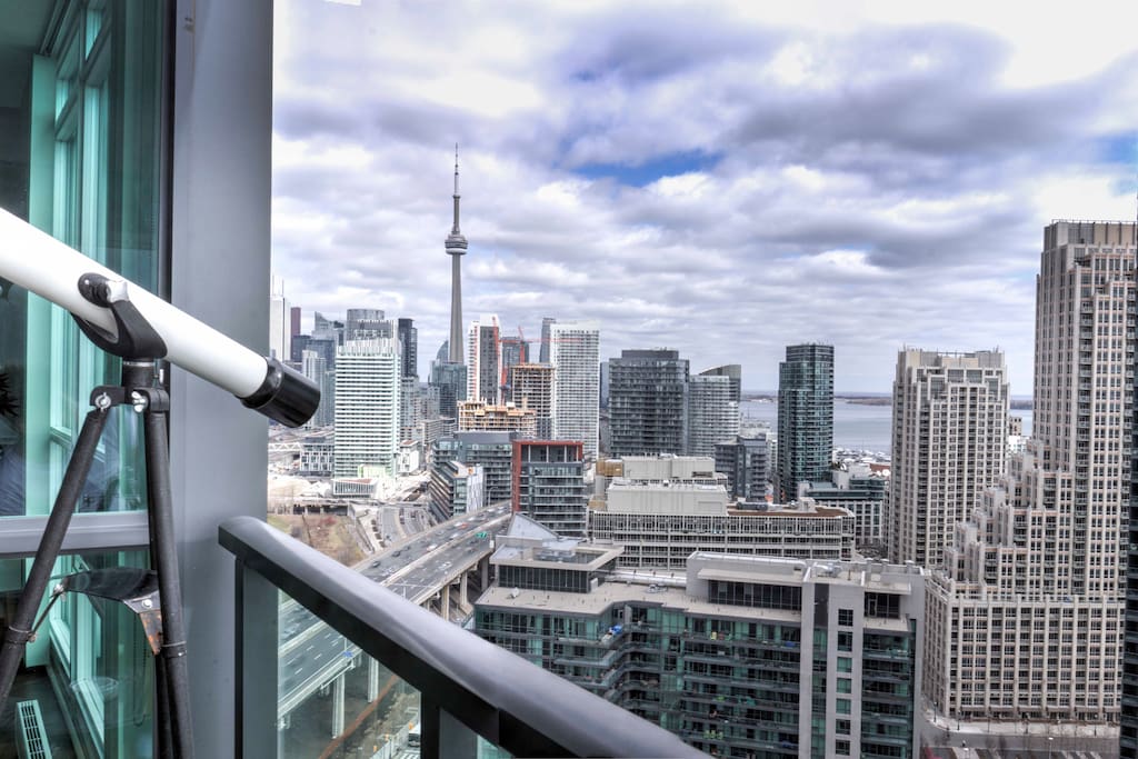 The CN Tower and Toronto Financial District