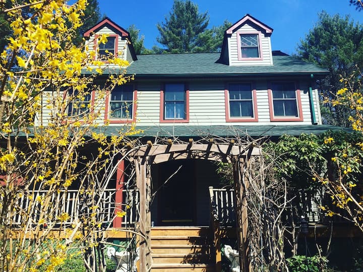 * Peace * nature * hiking * rafting * Quiet home Houses for Rent in