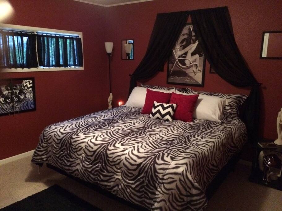 "Marilyn Room" Room #3