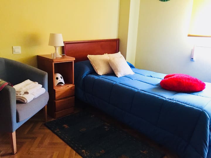 Спална соба 3 со единечен кревет 