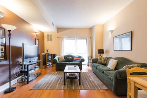Modern furnished one bedroom condo