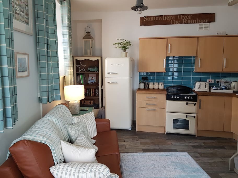 Fully equipped kitchen.