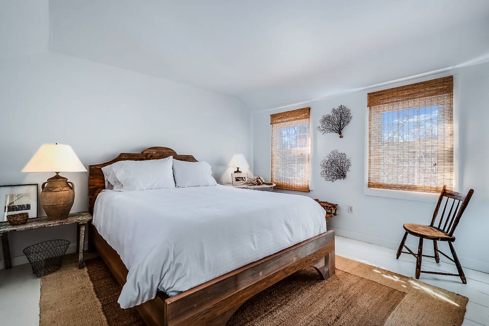 spálňa, manželská posteľ.