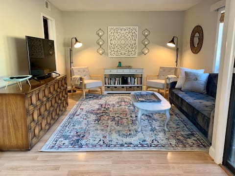 Top Airbnb: Guest Favorite! Clean, Quiet Pinehurst Golf Condo in Pinehurst / Southern Pines