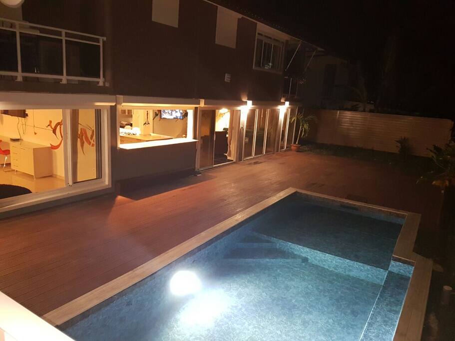 Espace de convivialité avec piscine