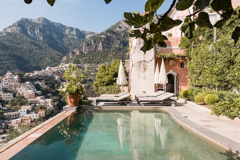 Amalfi Coast Luxury Villas & Vacation Rentals | Airbnb Luxe | Luxury  Retreats