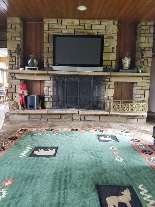 Two wood-burning fireplaces!