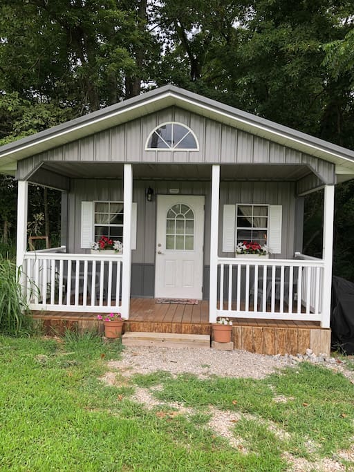 Crazy Joe's Cabin Cabins for Rent in Ava, Illinois, United States