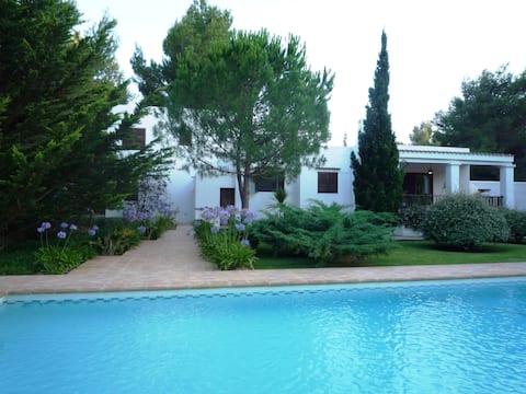 Airbnb con mejor rendimiento: Beautiful villa special for familie en Sant Josep De Sa Talaia