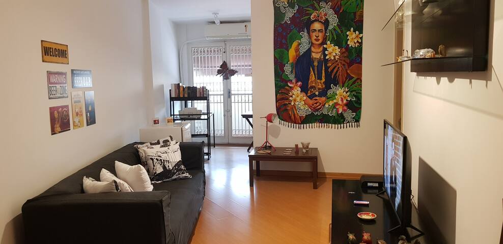 Confortável 2 quartos, sala, banheiro e cozinha. gallery image 2