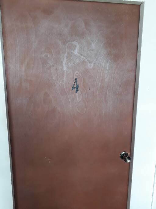 Puerta habitación N° 4