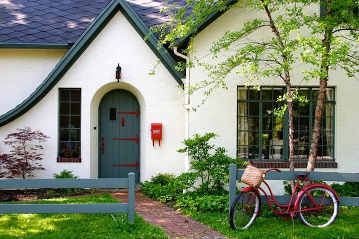 Airbnb Yellow Springs Vacation Rentals Places To Stay