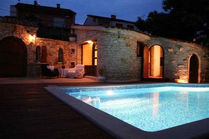 Villa Carla A6+2 Pula Croatia