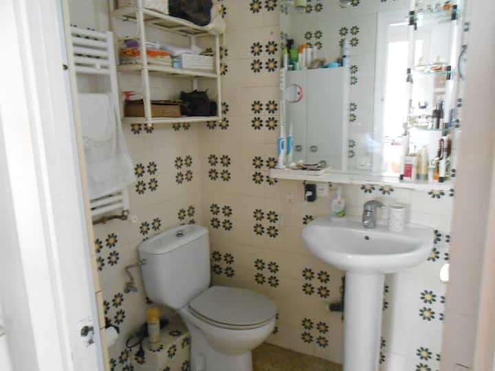 Private room 1 near Bcn