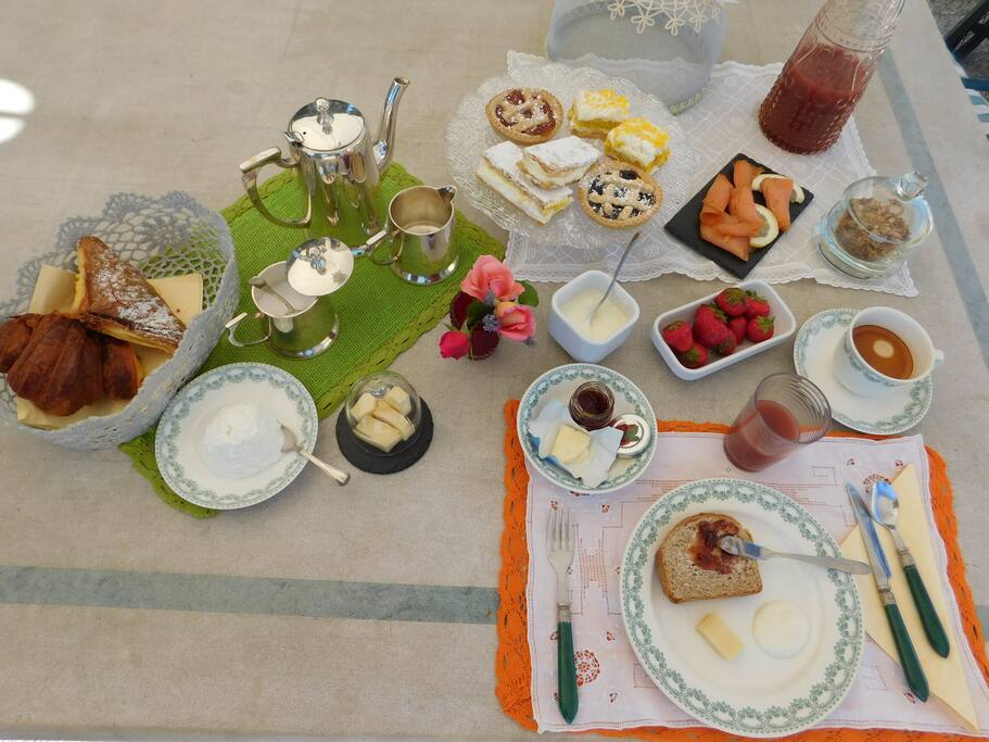 colazione all'aperto