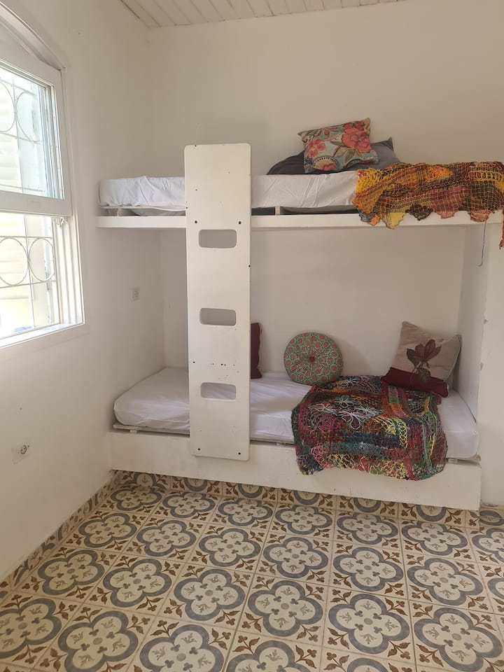 附属单元（ In-law ） 