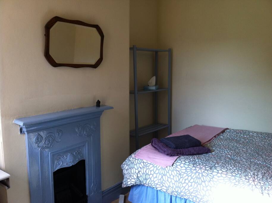 Edwardian cast iron fireplace. - no worries - the house has central heating :-)