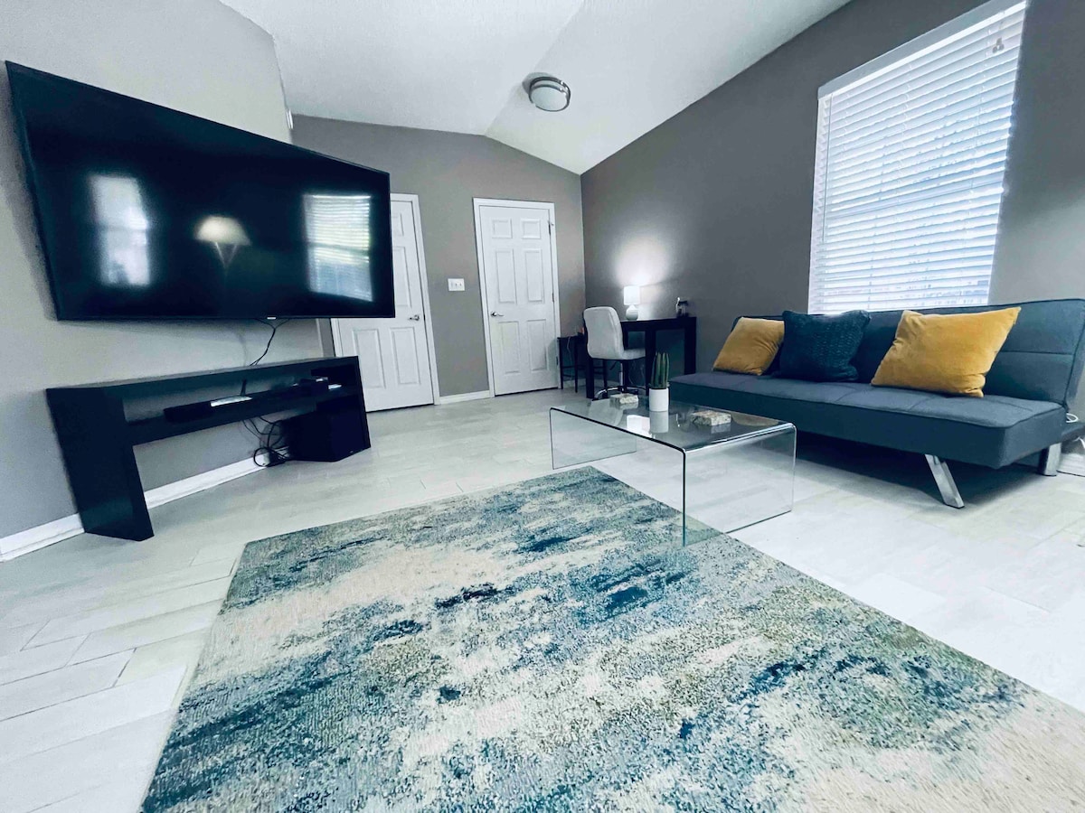 Მთავარი საძინებელი ლაუნჯ-დარბაზი