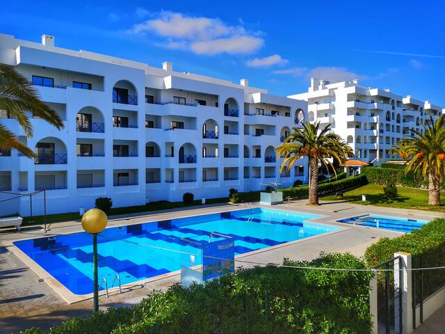 Appartement tout équipé - Piscine - Vue Océan