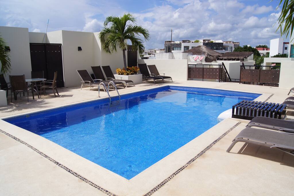Pool on top of 3rd floor
