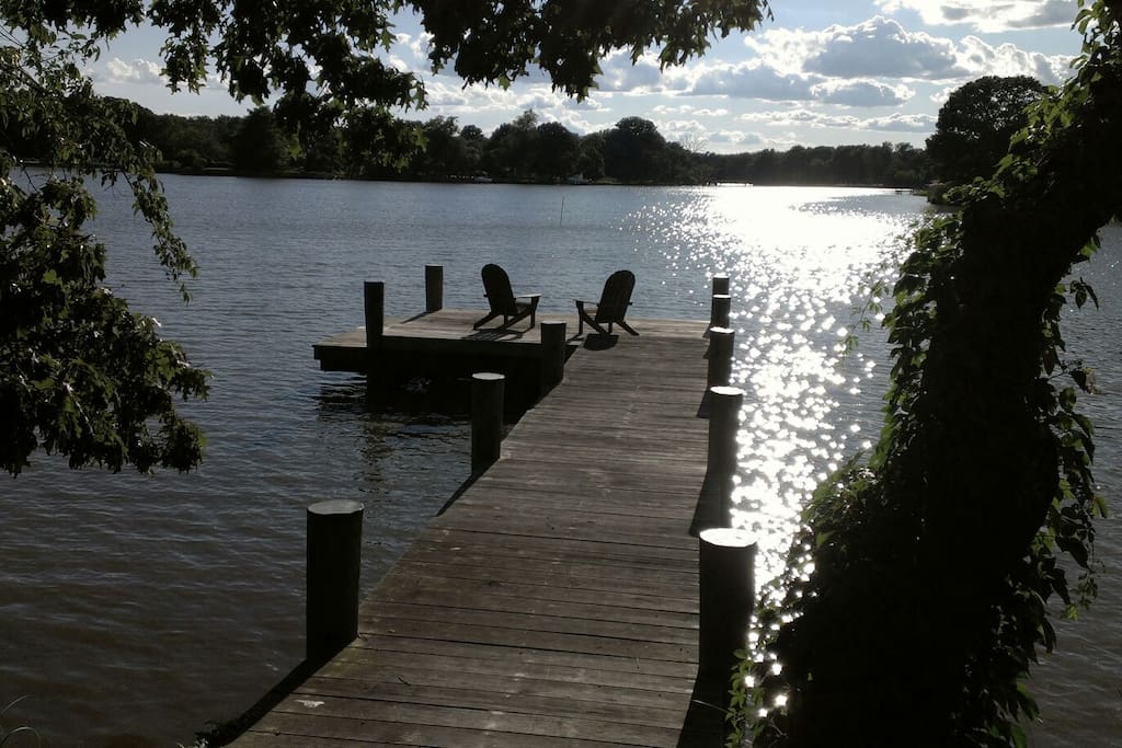 Cozy waterfront getaway on the Bay Bungalows for Rent in Deale