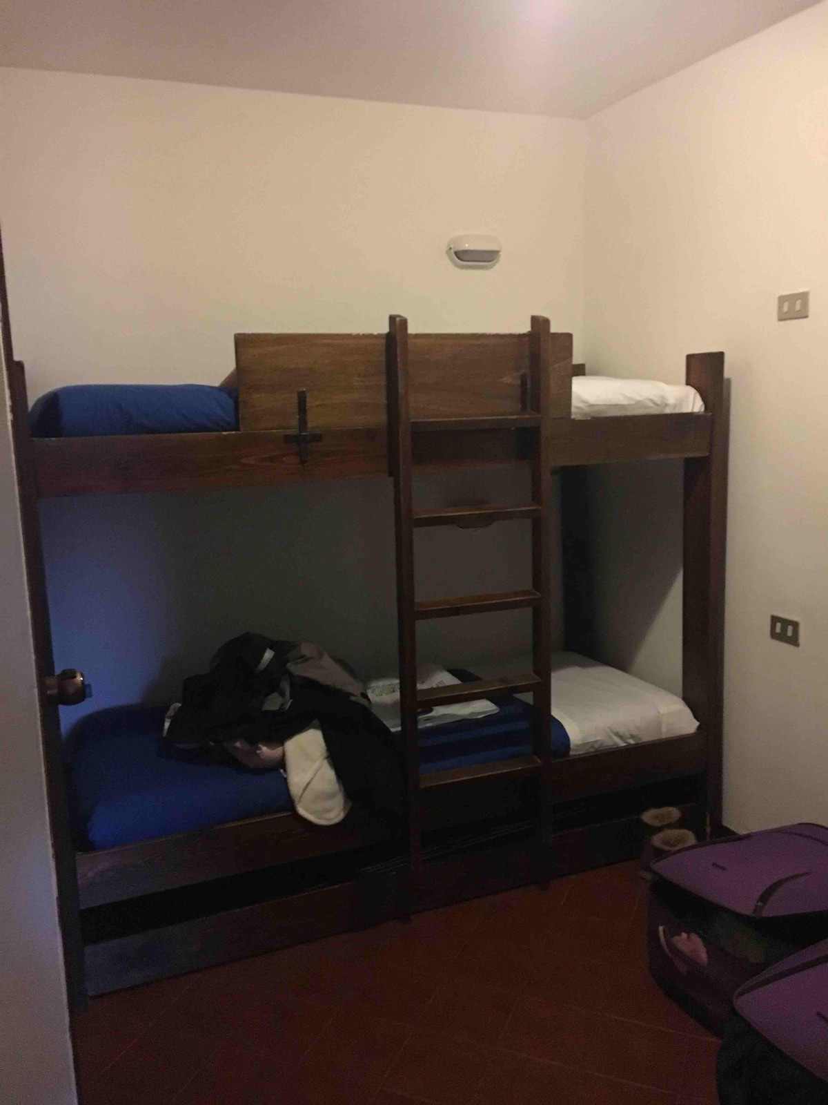 غرفة النوم 2