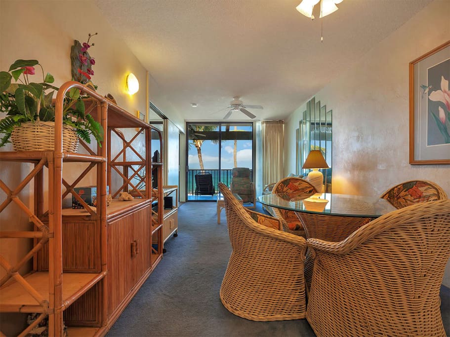 kona-bali-kai-1br-of-313-living-room-01.jpg