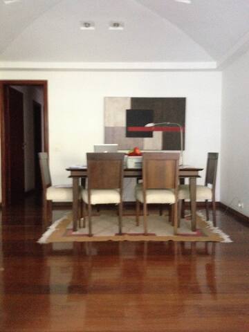 TOP APARTMENT IN IPANEMA gallery image 2