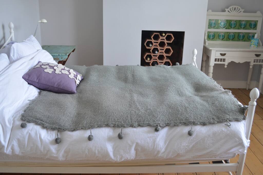 Comfortable double bed