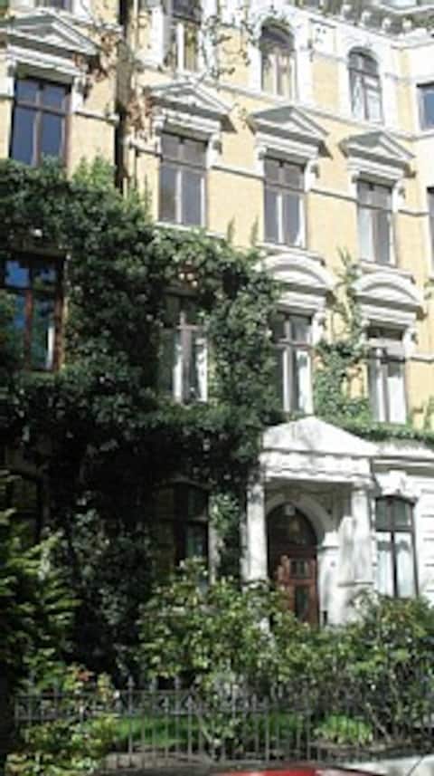 Top Airbnb: HH at it´s best!! Old building. in Rotherbaum