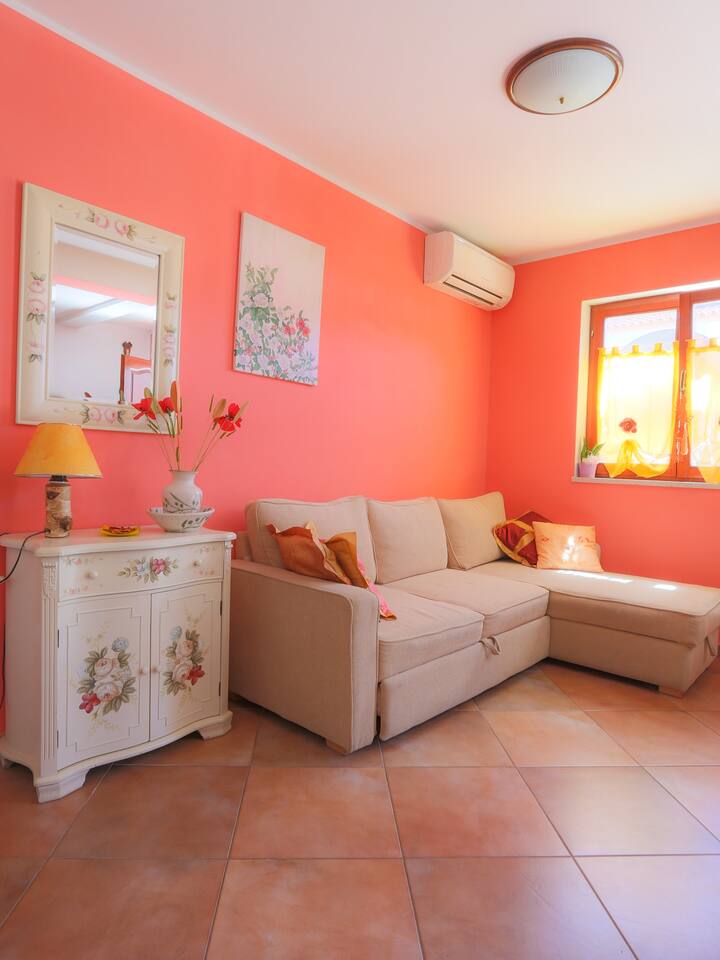 NB1 One-Bedroom Apartment with A/C