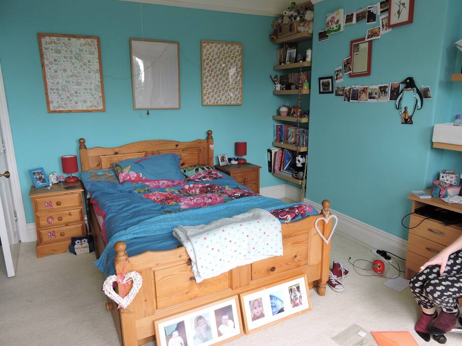 Ystafell Gwely 1 - Bedroom 1