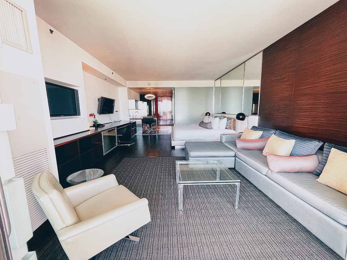 Luxury Studio